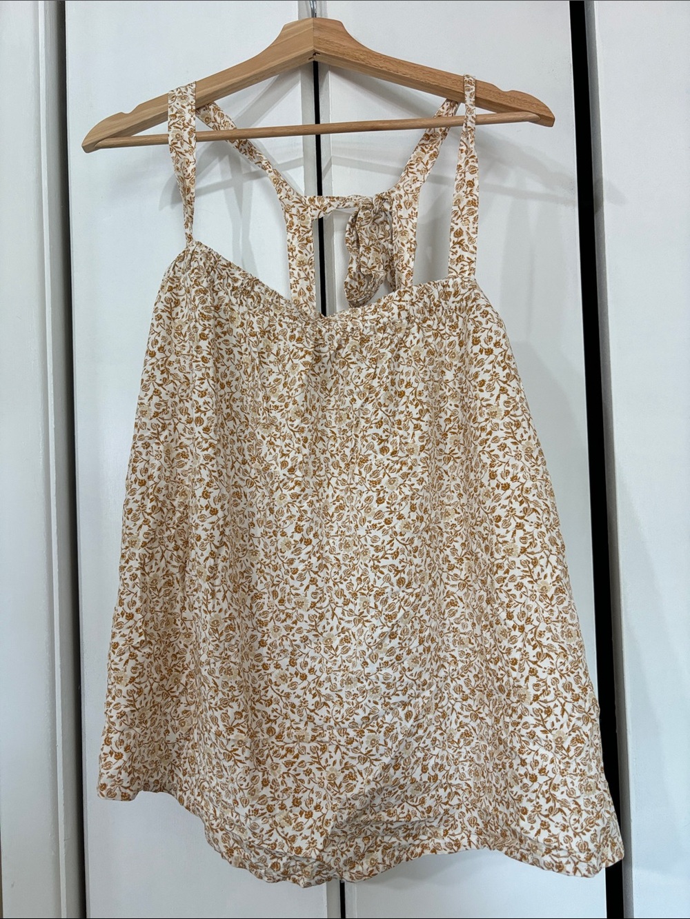 NWT old navy Women's Cream Floral Tie-Back Camisole Top